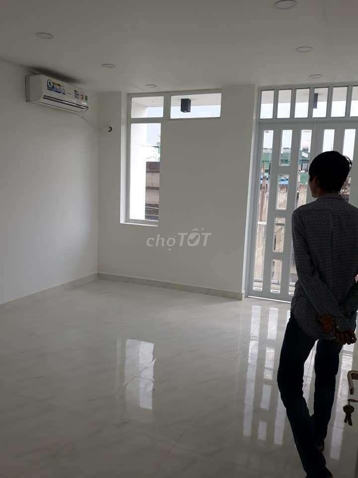 Bán nhà KDC Bình Phú 3 lầu mới đẹp vào ở liền