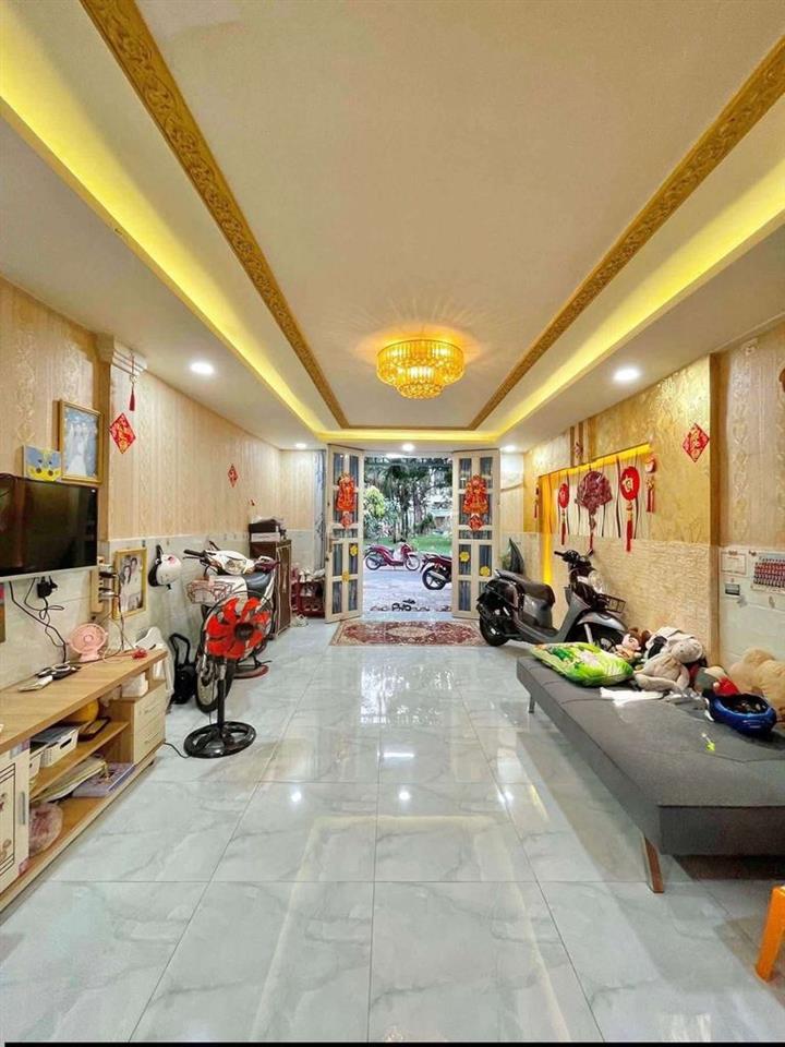 Nhà KDC Bình Phú 1 4x17 1 lầu đối diện công viên