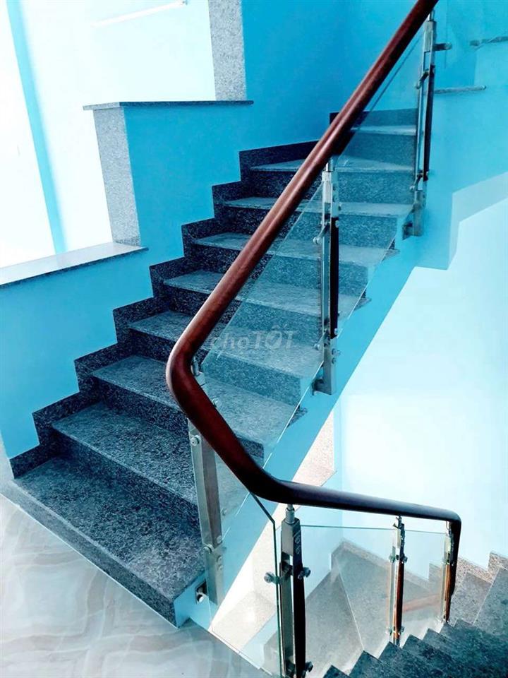 Bán nhà mới cư xá Phú Lâm A 4x15.8 2 lầu 1T
