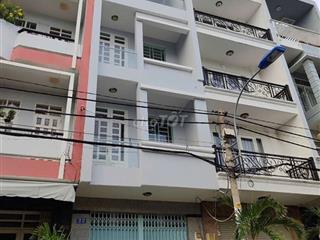 MT khu dân cư Bình Phú đối diện công viên