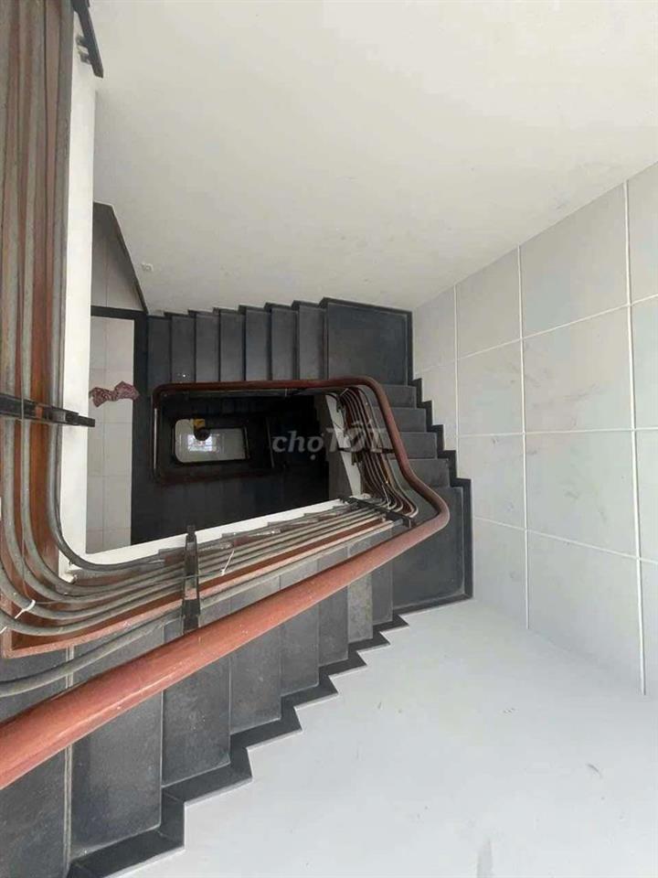 Bán nhà đường 72 KDC Bình Phú 4x17 3 lầu full nội thất