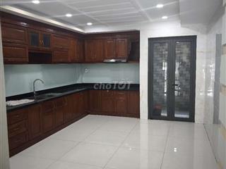 mặt tiền mới xây 4x18 5 tầng trục chính KDC Bình Phú