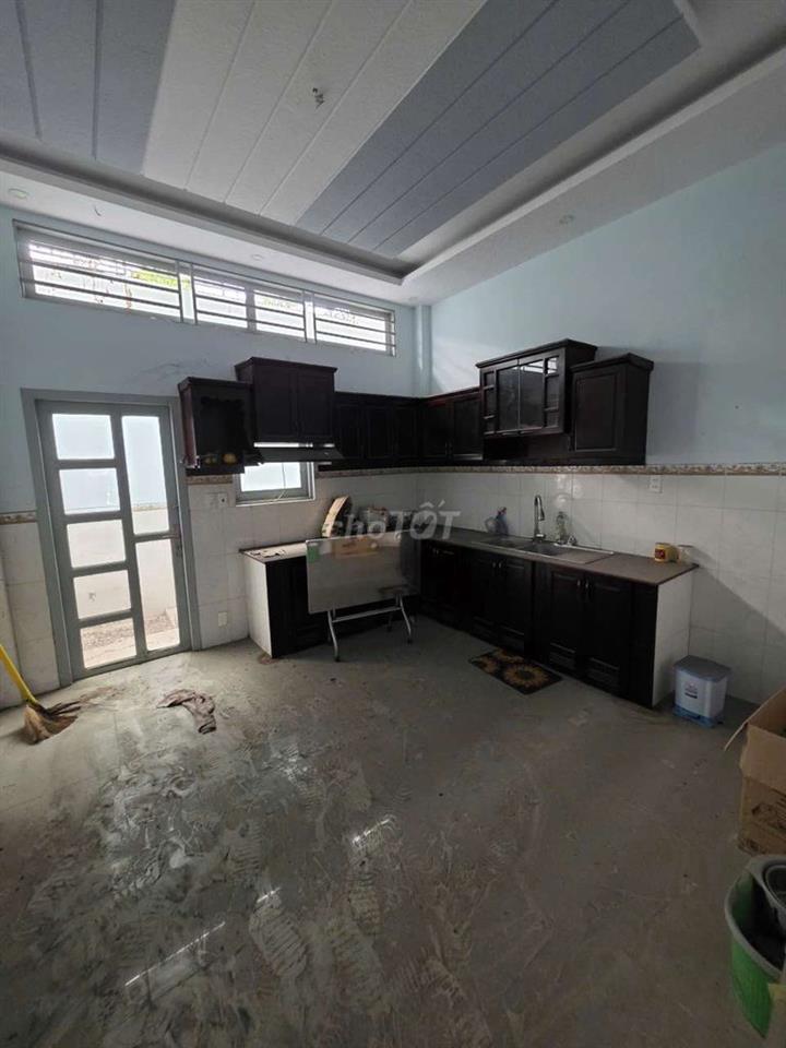 Mặt tiền Chợ An Dương Vương KDC Bình Phú 68m2 3 lầu