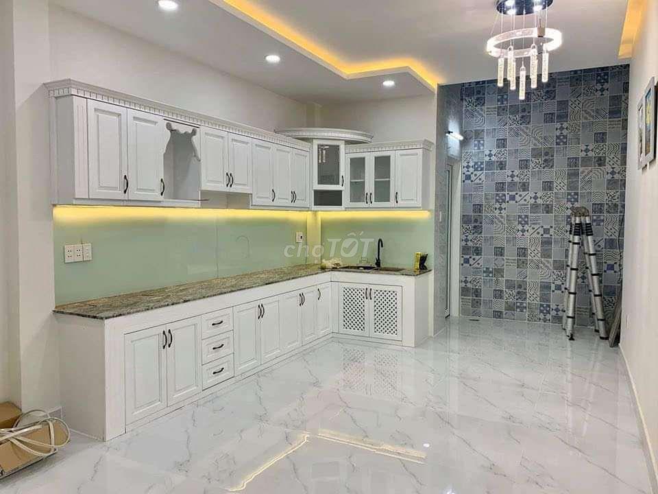 Nhà đối diện công viên 4x17 3 lầu mới tinh khu Bình Phú