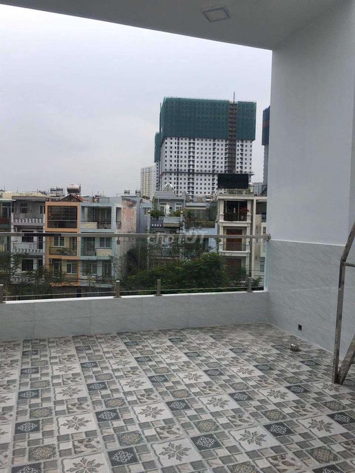 Nhà đối diện công viên 4x17 3 lầu mới tinh khu Bình Phú
