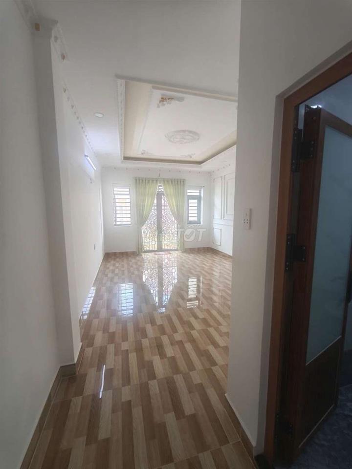 Nhà mới xây KDC Bình Phú 4x18 1 trệt 3 lầu