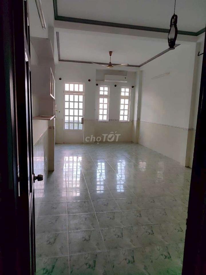 Bán nhà KDC Bình Phú 4x18.5 3 lầu hoàn công đầy đủ