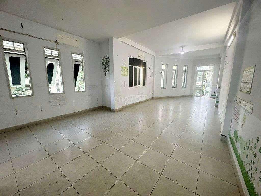 góc 2 MT 352 Chợ Lớn 7x18 4 tấm
