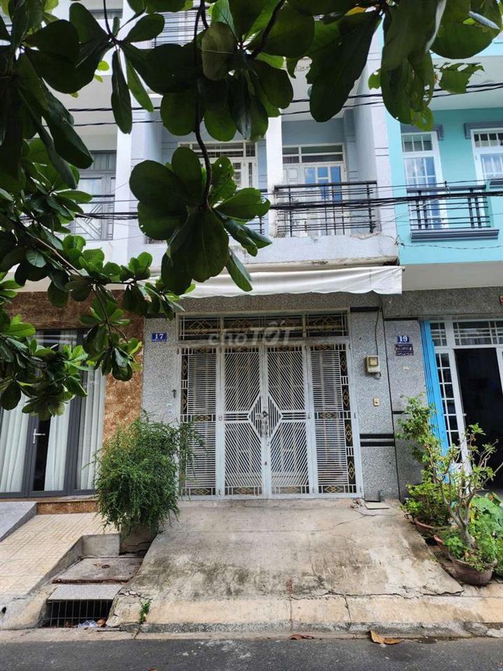 Mặt tiền 17 đường 78 KDC Bình Phú 4x15 1 trệt 2 lầu 1T