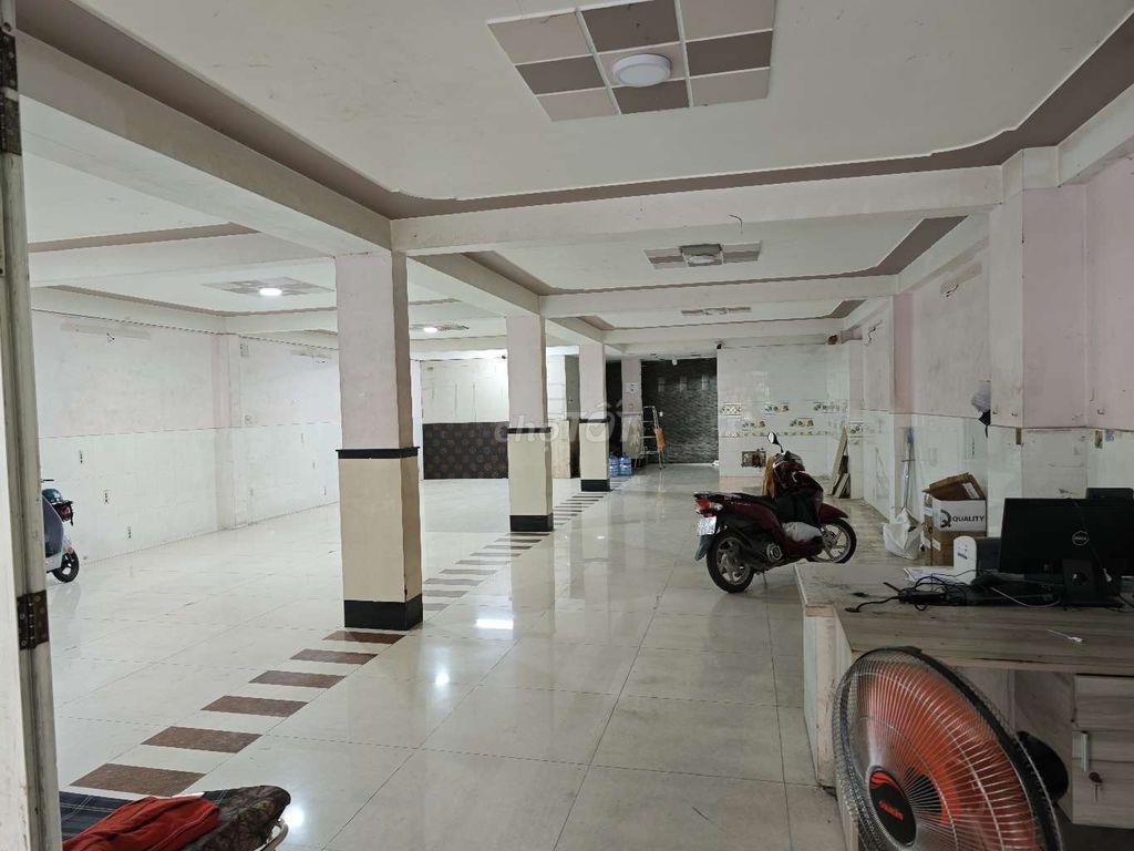 Tòa nhà KDC Bình Phú 10x25 1 trệt 4 lầu trống suốt