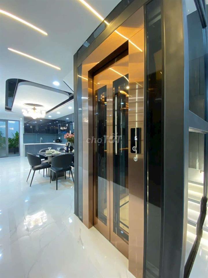 Nhà mới xây 5 tầng 8PN full nội thất có thang máy