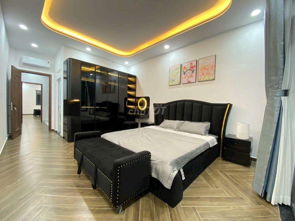 Nhà mới xây 5 tầng 8PN full nội thất có thang máy