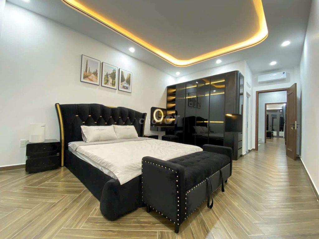 Nhà mới xây 5 tầng 8PN full nội thất có thang máy