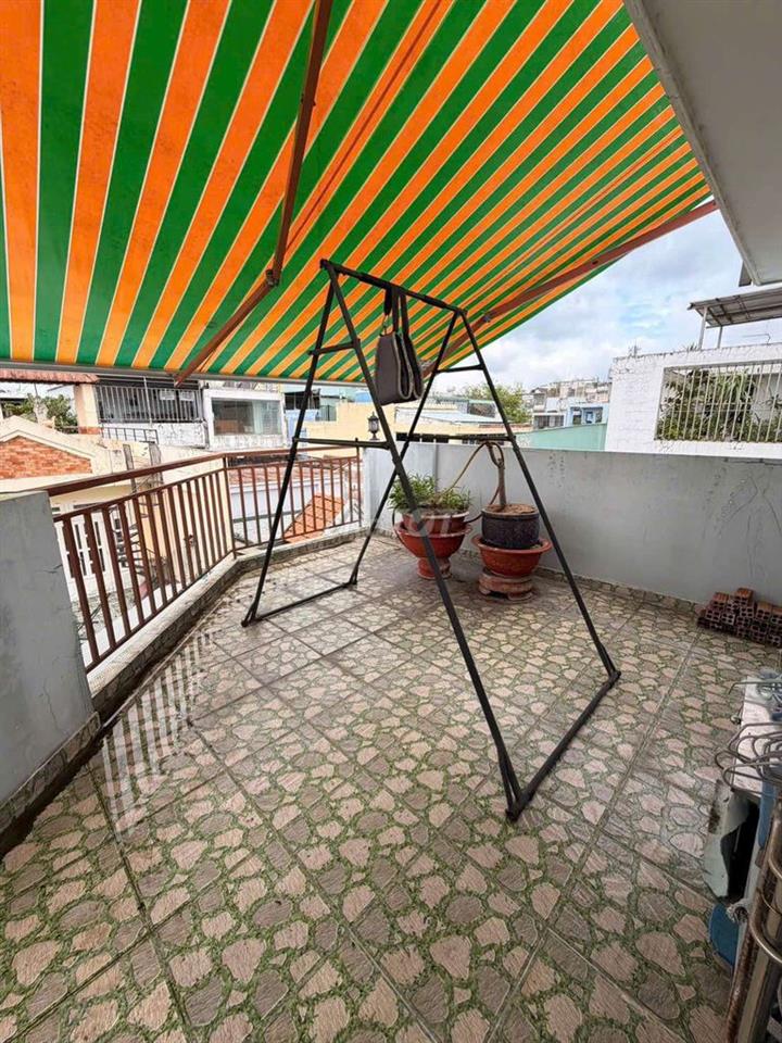 góc 2 MT KDC Bình Phú 4x10 1 trệt 3 lầu