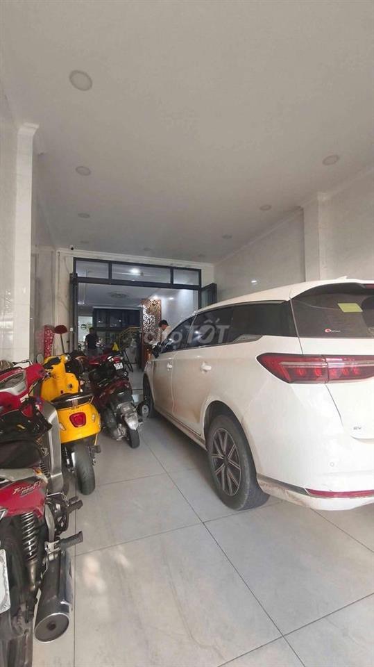 Mặt tiền KDC Bình Phú 1 4x24 5 tầng có thang máy