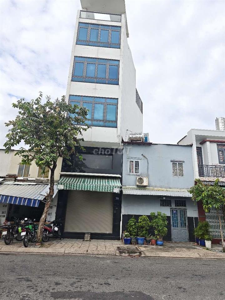 Mặt tiền Phạm Văn Chí với đs 9 nhà mới như hình