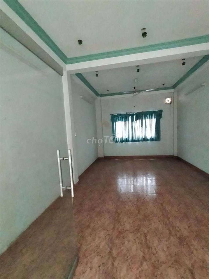Mặt tiền đường 22 KDC Bình Phú 4x19 5 tầng vị trí cực đẹp