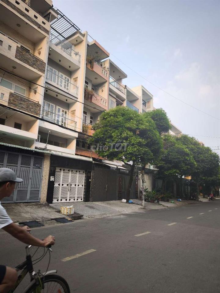 Mặt tiền đường 22 KDC Bình Phú 4x19 5 tầng vị trí cực đẹp
