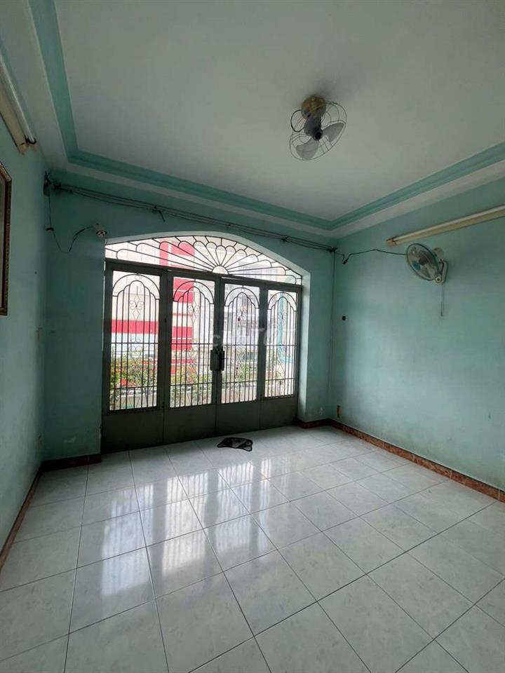 Mặt tiền 97 đường 26 KDC Bình Phú