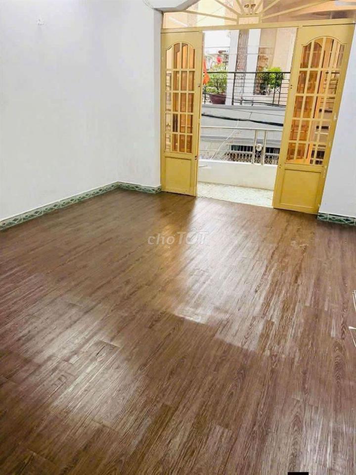 Nhà sát metro 4x13 1 trệt 1 lầu 2PN