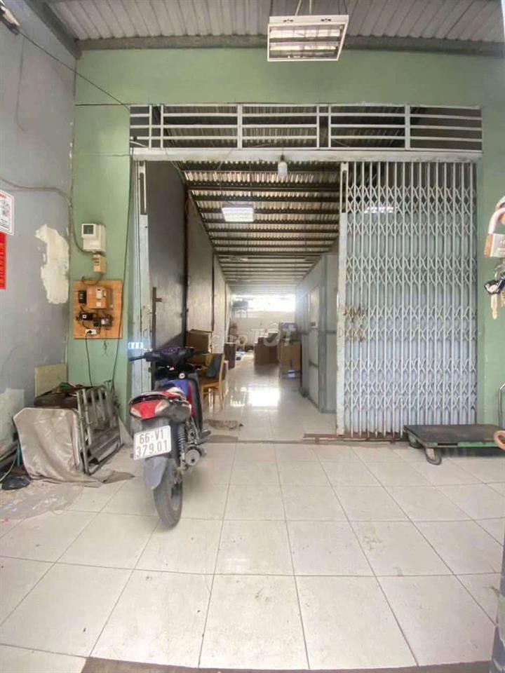 nhà cấp 4 100m2 KDC Bình Phú tiện làm kho xưởng