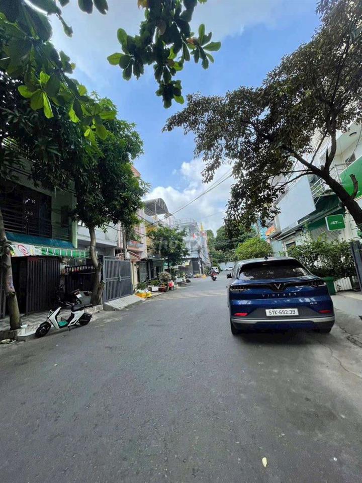 Mặt tiền đường số 14 KDC Tên Lửa 4x15 1 trệt 2 lầu 1T