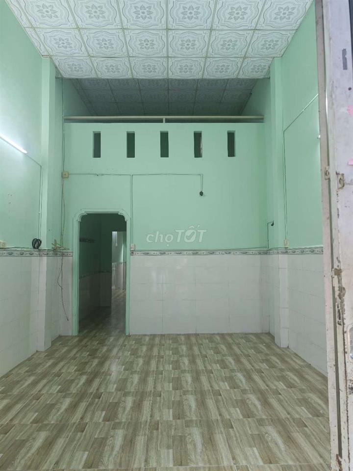 Mặt tiền 10 đường 80 4x15 1 trệt 1 lửng 3PN