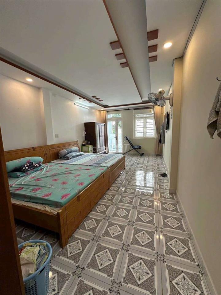 Mặt tiền KDVC Bình Phú 4x20 1 trệt 3 lầu
