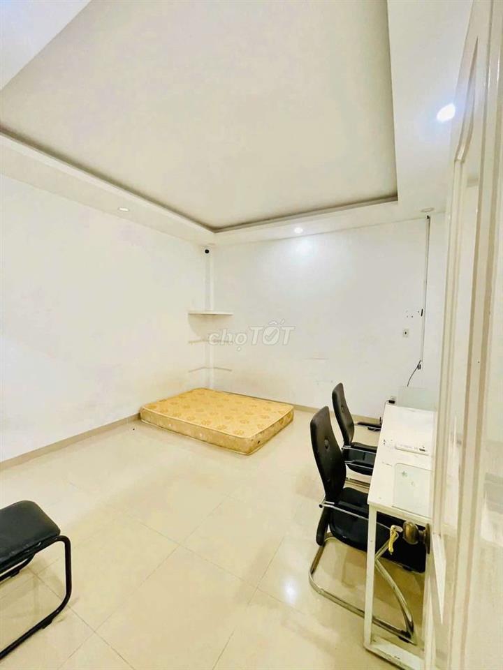 biệt thự KDC Bình Phú sát metro 8x20 1 trệt 2 lầu 1T