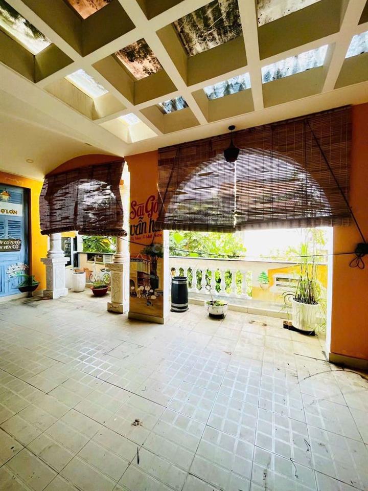 biệt thự KDC Bình Phú sát metro 8x20 1 trệt 2 lầu 1T