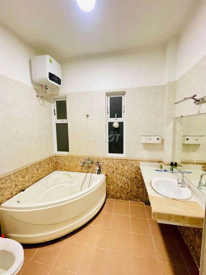 biệt thự KDC Bình Phú sát metro 8x20 1 trệt 2 lầu 1T