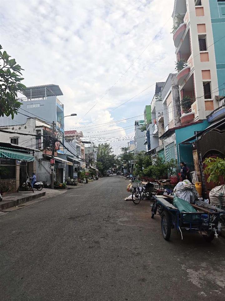 Mặt tiền Hoàng Văn Hợp gần chợ Kinh doanh tốt
