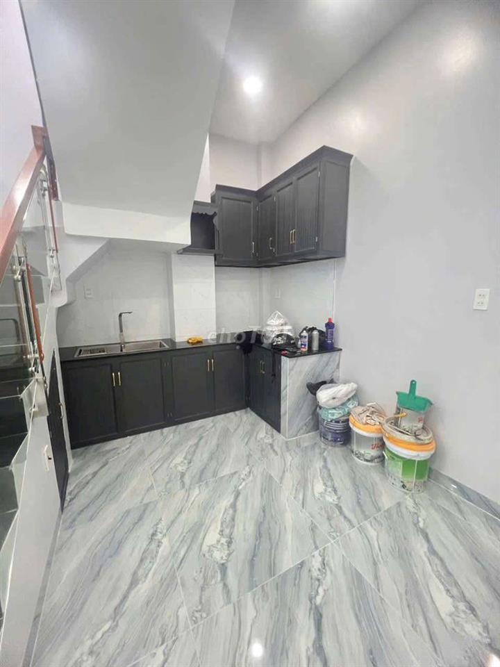 Nhà mới hẻm 628 Hậu Giang 4.2x13 1 trệt 1 lầu 1T