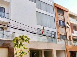 Toà nhà văn Phòng 8x20 1 trệt 5 lầu có thang máy