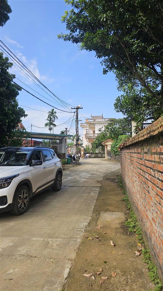 Chính chủ cần bán mảnh đất khu linh sơn, xã bình yên. gần trường đh quốc gia