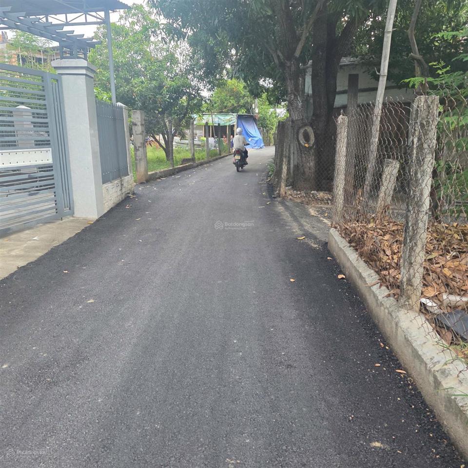 Chủ cần bán lô đất 100% thổ cư quy hoạch an toàn, giá tốt  0935 763 ***