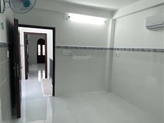 Cho thuê phòng trọ cát lái gần citisoho, 3tr có máy lạnh ở được ngay, còn 1 phòng cuối cùng lầu1