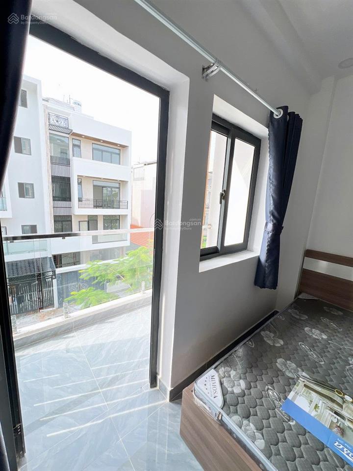 Cho thuê chdv cát lái gần citisoho. giá 4tr2 full nội thất có ban công