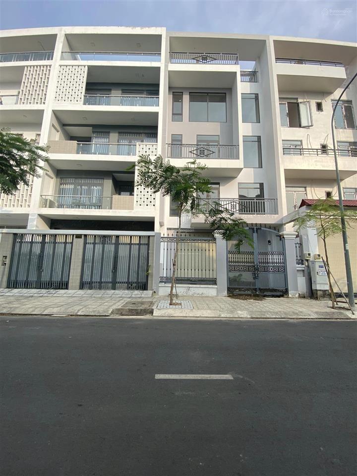 Cho thuê chdv cát lái siêu rộng 40m2 1pn 1pk giá 4tr2 full nt