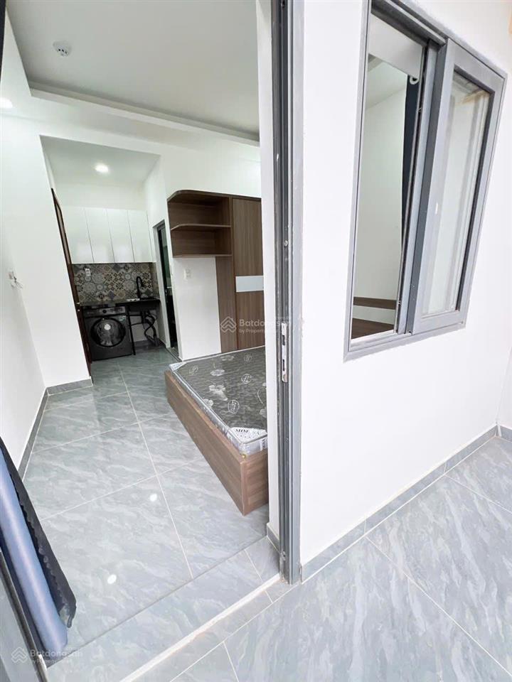 Chdv cát lái gần citisoho ngay umt, giá 4tr2 full nt có ban công