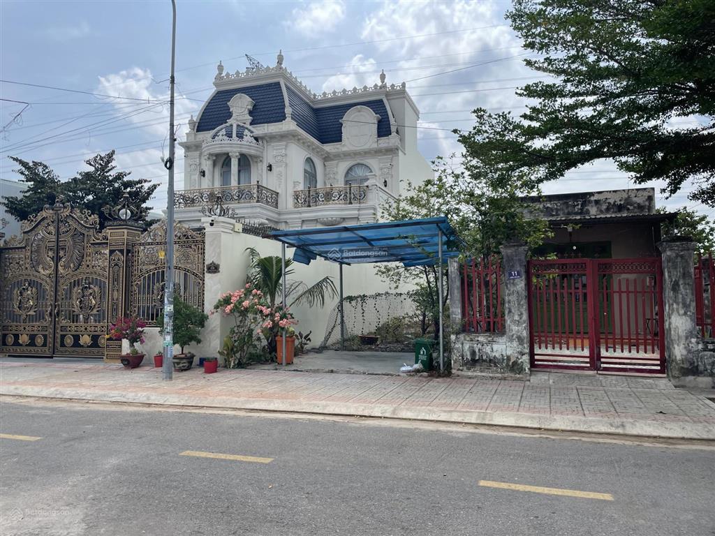 Lô biệt thự siêu đẹp kế bên công viên mát mẻ 250m2 full thổ giá 5,850 tỷ.  tài phú mỹ 0707 004 ***