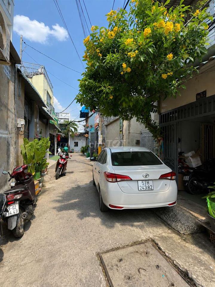 Chính chủ cần bán nhà shr Q12