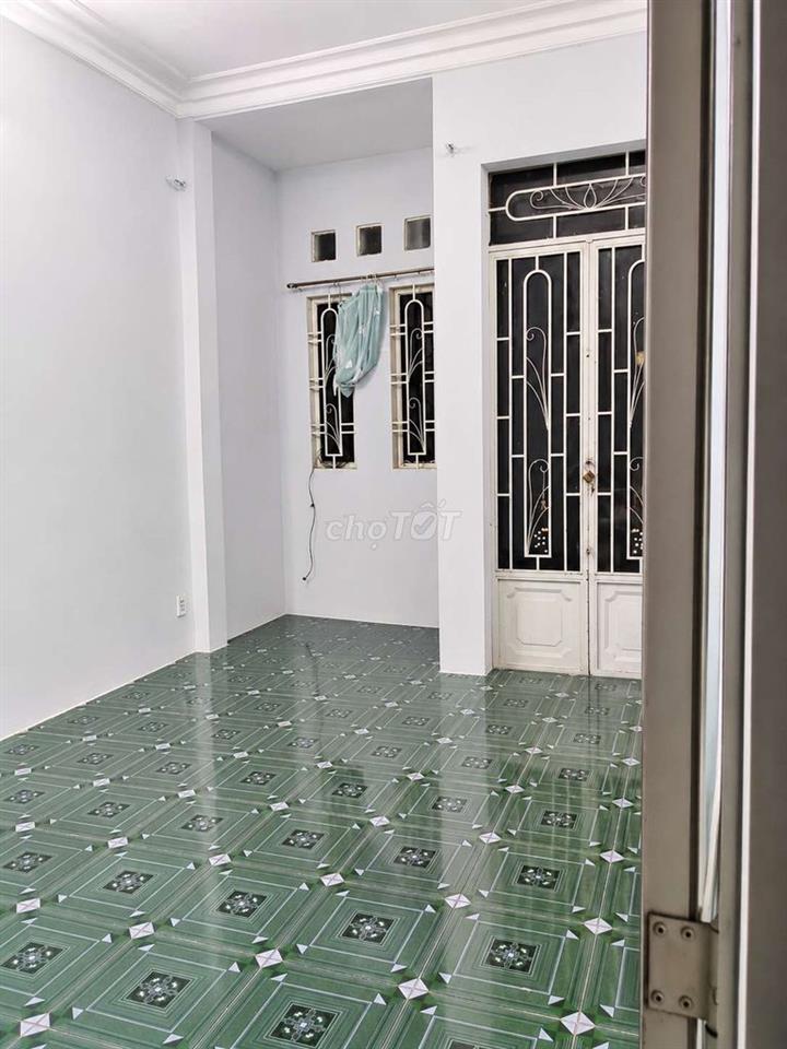 Chính chủ cần bán nhà shr Q12
