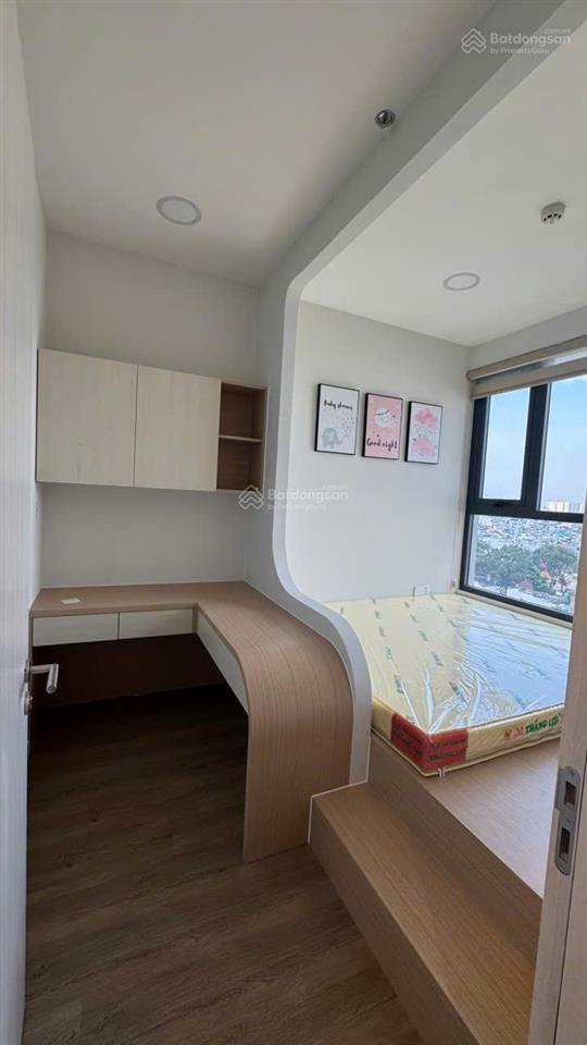 Cho thuê căn 3pn đầy đủ nội thất mới 100% vào ở ngay.