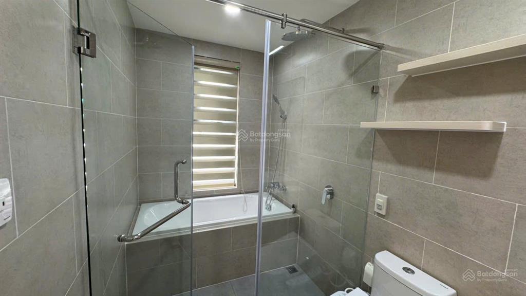 Căn hộ 3pn, 2wc, 90m2 đầy đủ nội thất hiện đại tại d  homme, q6, hcm chỉ với 25 triệu vnd