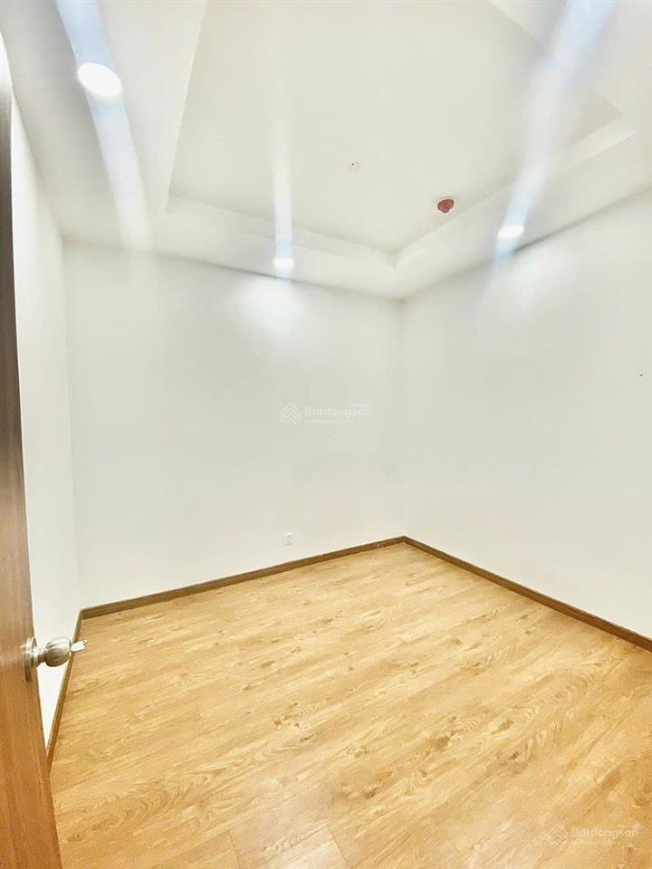 Bán cc 2pn, 2wc 68m2 giá 4,3 tỷ