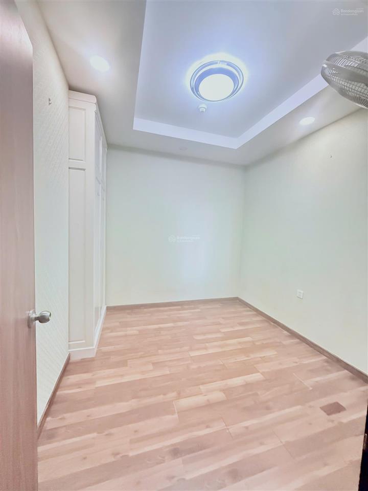Cho thuê căn hộ 2pn, 2wc tại the pegasuite, 11 triệu vnd, 68 m2