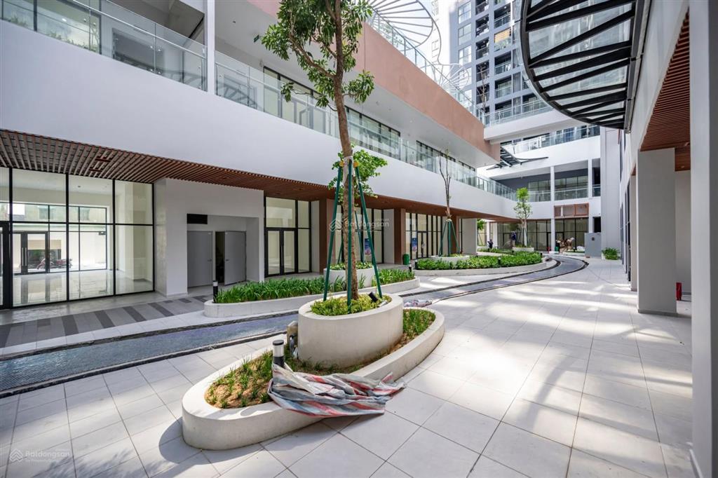 Bán căn hộ daqua, 4,58 tỷ, 68m2, đẹp, nhiều tiện ích tại bến bình đông, q8, hcm