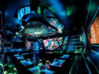 Chính chủ cần cho thuê mặt bằng có sẵn 10 phòng karaoke được setup tuyệt đẹp