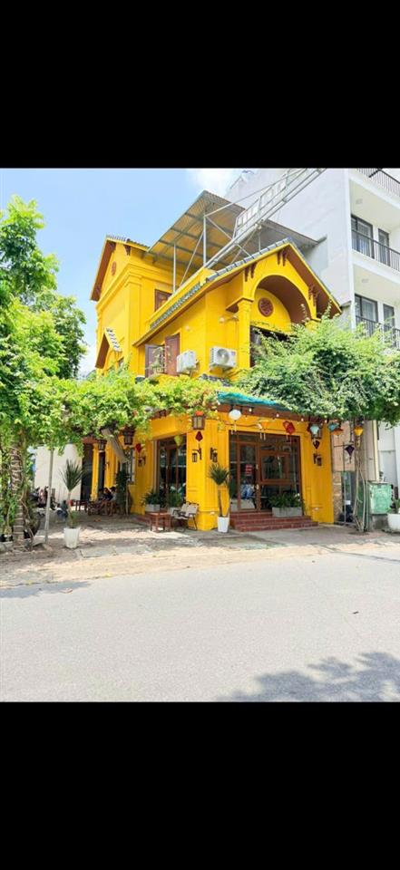 Chính chủ cần sang nhượng quán cafe lô góc kinh doanh 2 mặt tiền vị trí tuyệt đẹp
